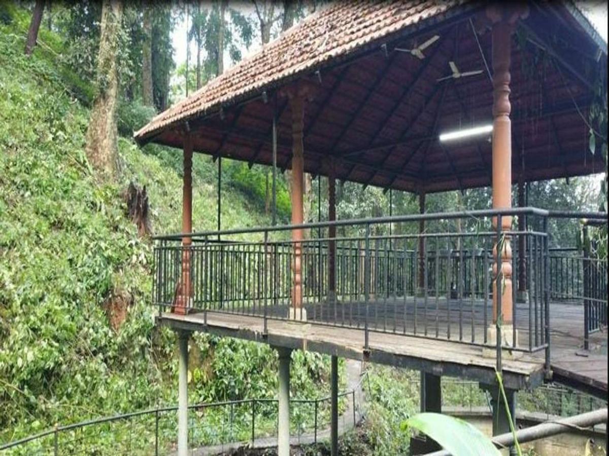 Qexperiences Coorg Hotel Madikeri Luaran gambar