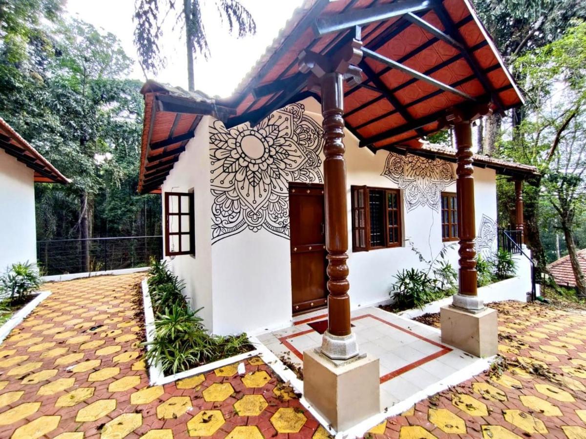 Qexperiences Coorg Hotel Madikeri Luaran gambar