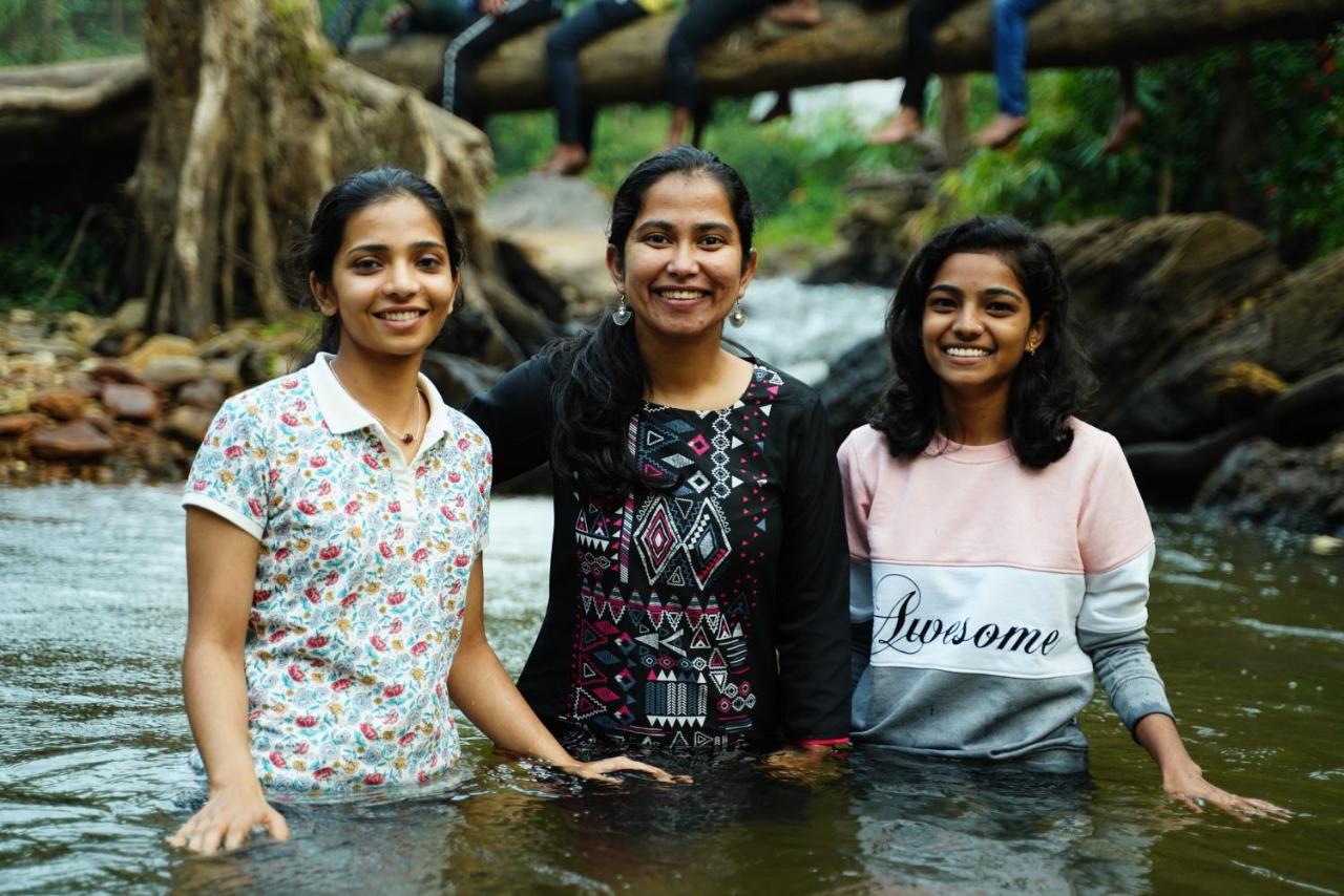 Qexperiences Coorg Hotel Madikeri Luaran gambar