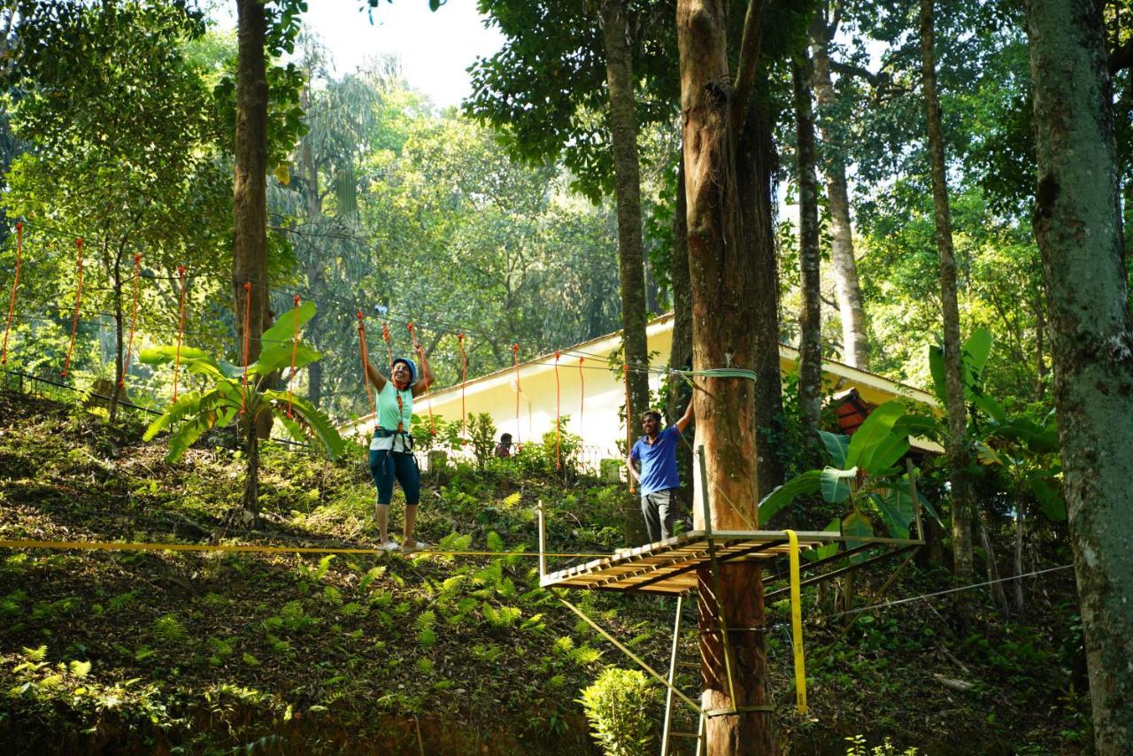 Qexperiences Coorg Hotel Madikeri Luaran gambar
