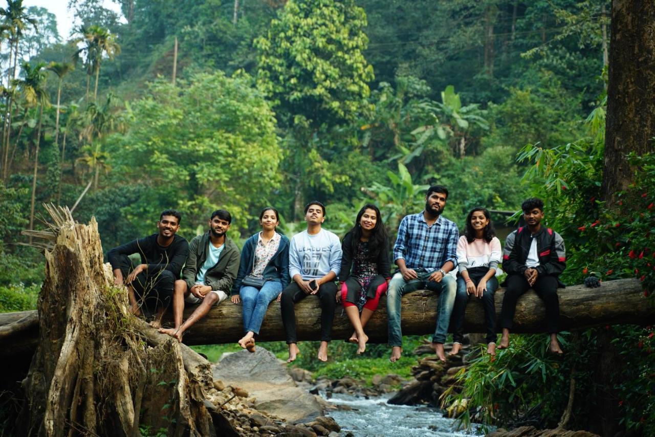 Qexperiences Coorg Hotel Madikeri Luaran gambar