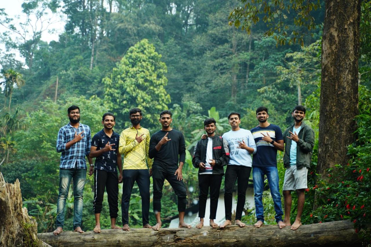 Qexperiences Coorg Hotel Madikeri Luaran gambar